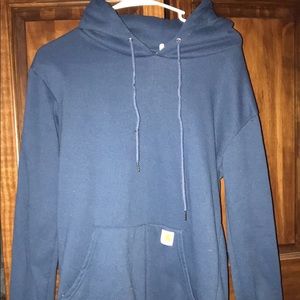 Woman’s carhartt sweatshirt